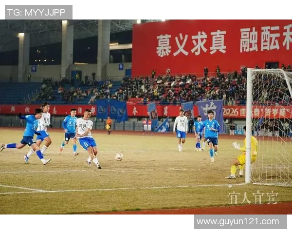 亚运男足精彩对决乌兹别克与香港激情碰撞展现足球魅力