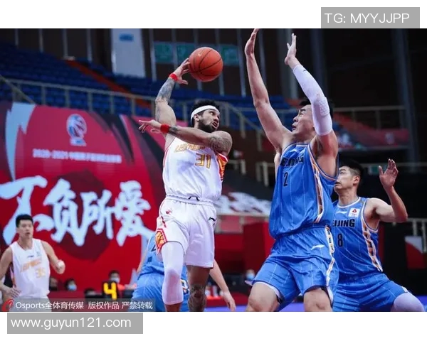 CBA季后赛精彩对决广东队迎战新疆队直播盛况全记录